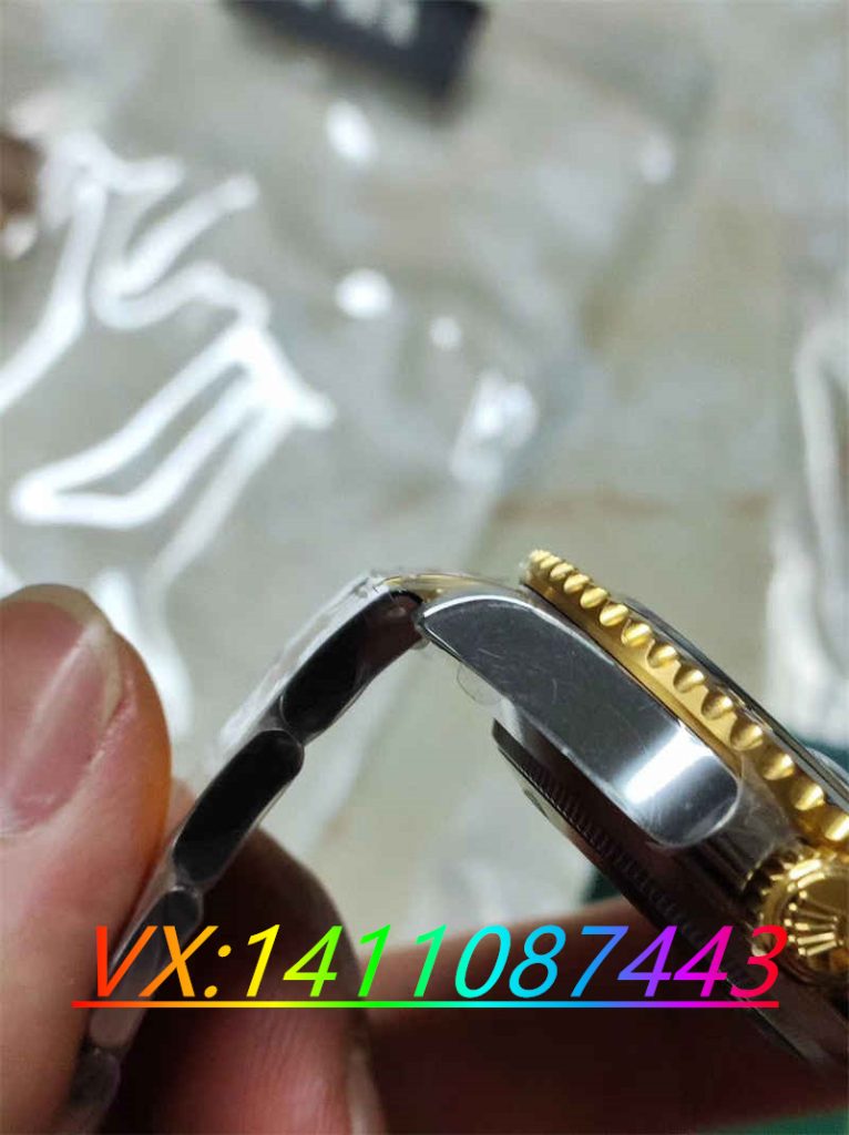 VS廠勞力士間金黑水鬼對比C廠:究竟哪個更勝一籌?