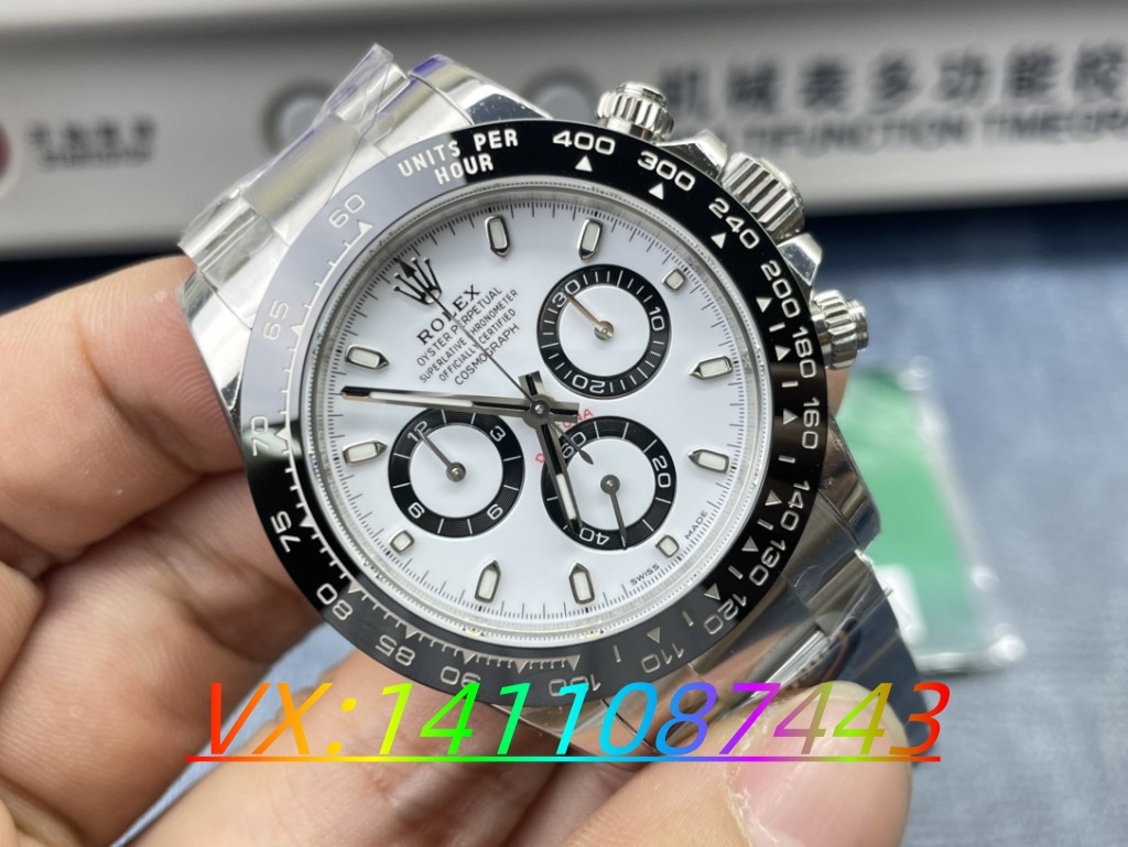 BT廠(chǎng)勞力士熊貓迪通拿搭載4130機(jī)芯:與正品對(duì)比全解析